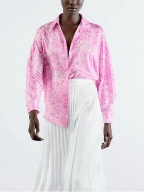 Zara Pink and White Snakeskin Patterned Collared Blouse with Gold Button Details